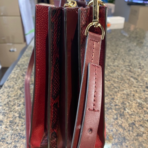 Purse - Picture 6 of 7